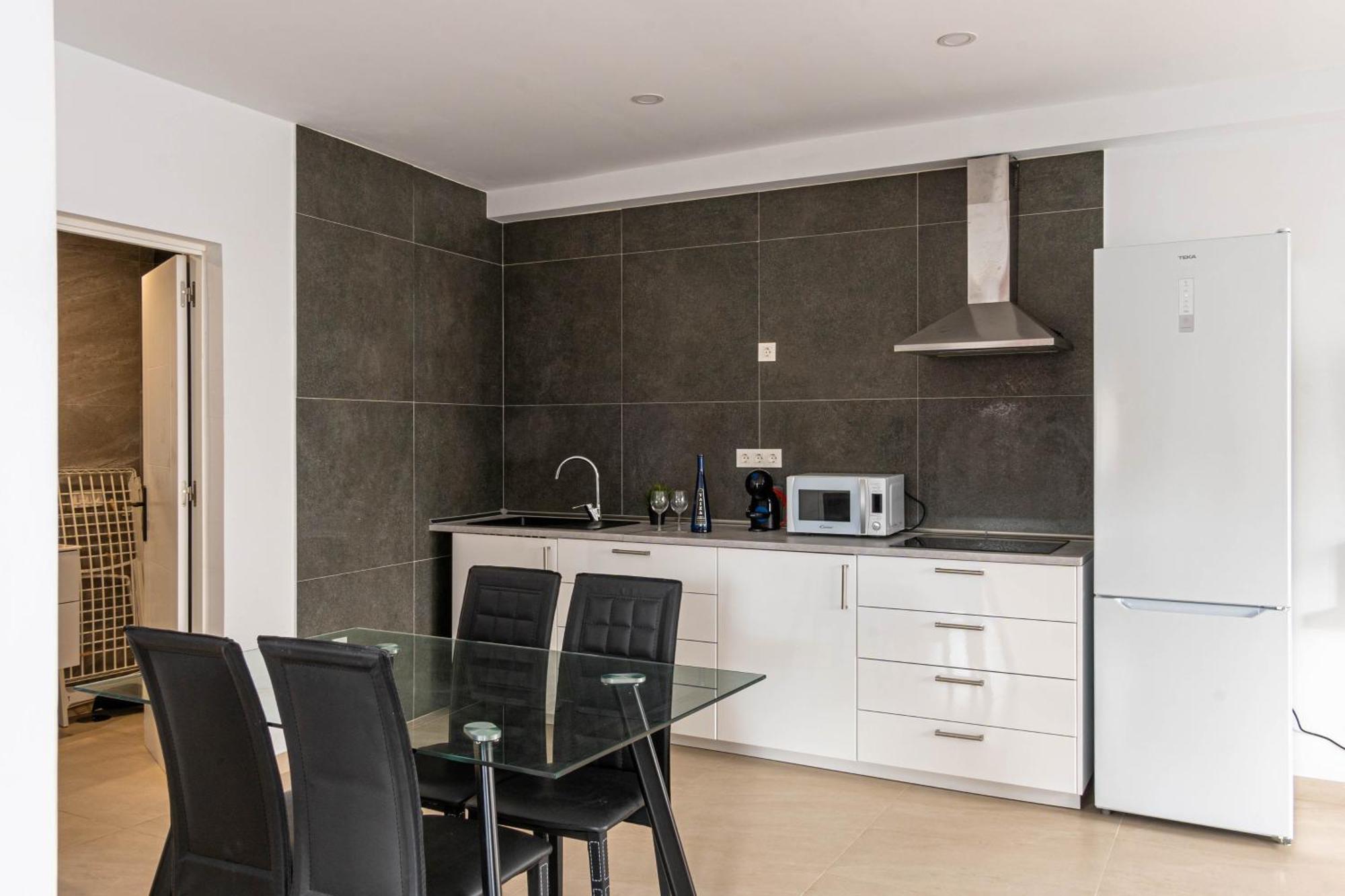 Kiposhi Beach Apartments Punta Mujeres Haría Extérieur photo