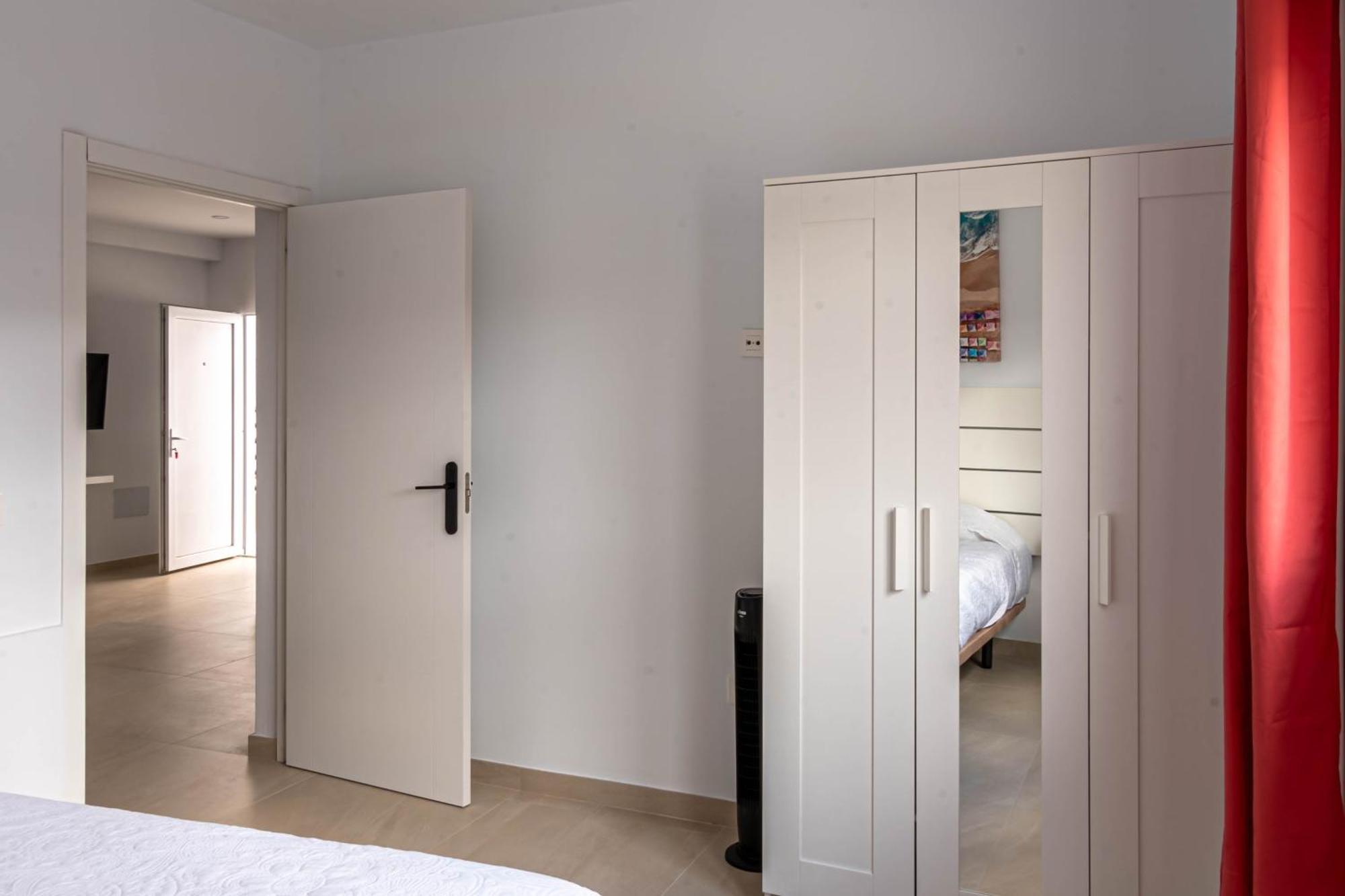 Kiposhi Beach Apartments Punta Mujeres Haría Extérieur photo