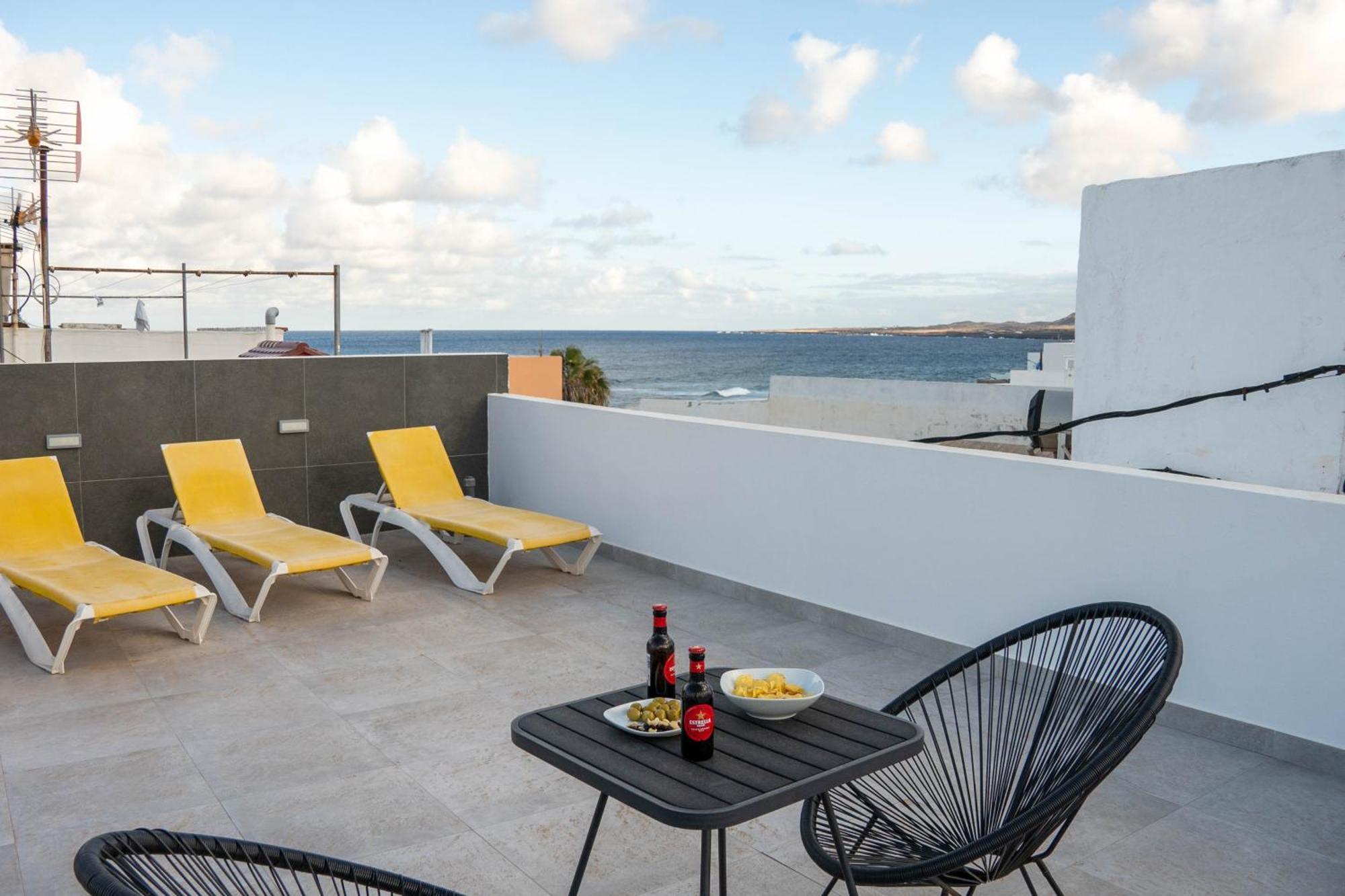 Kiposhi Beach Apartments Punta Mujeres Haría Extérieur photo