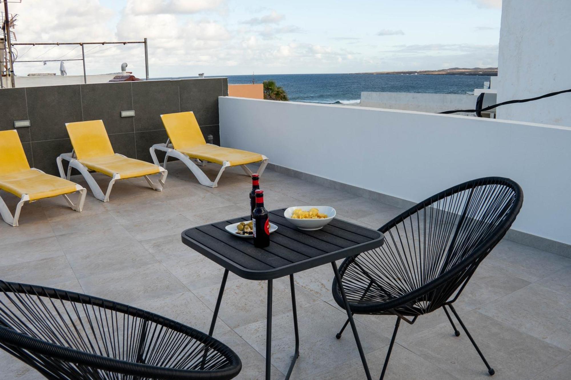 Kiposhi Beach Apartments Punta Mujeres Haría Extérieur photo